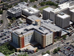 New UMC emergency department The new UMC emergency department and trauma center occupy the ground floor of a new tower that will house the Diamond Children's Medical Center on the top three floors.